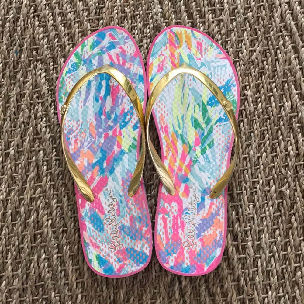 Lilly Pulitzer pool flip flops size 7/8